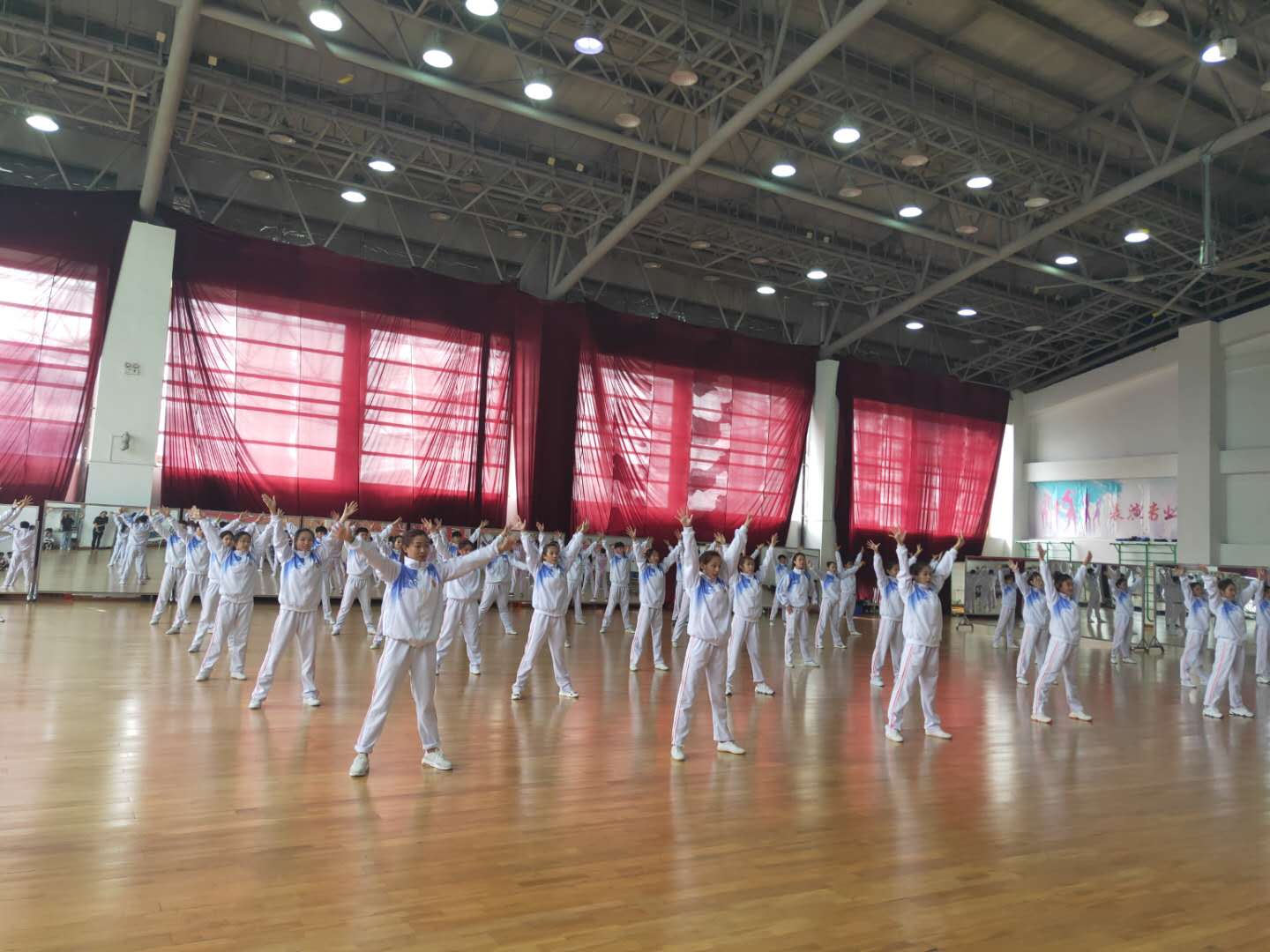 雨燕360体育赛事资讯平台