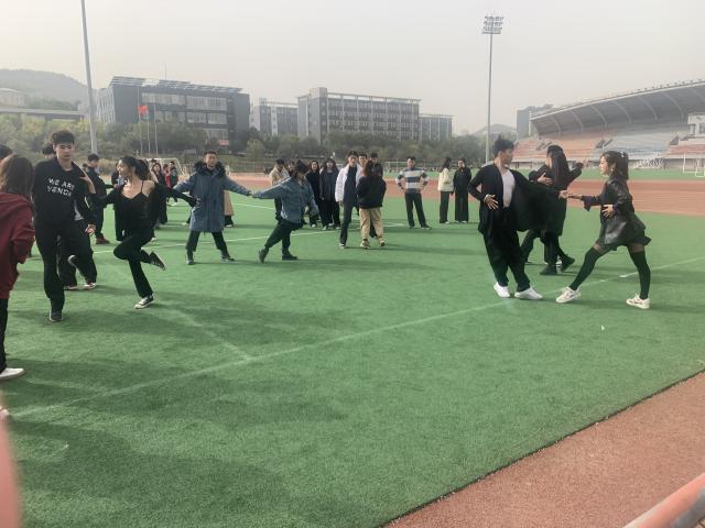 雨燕360体育直播